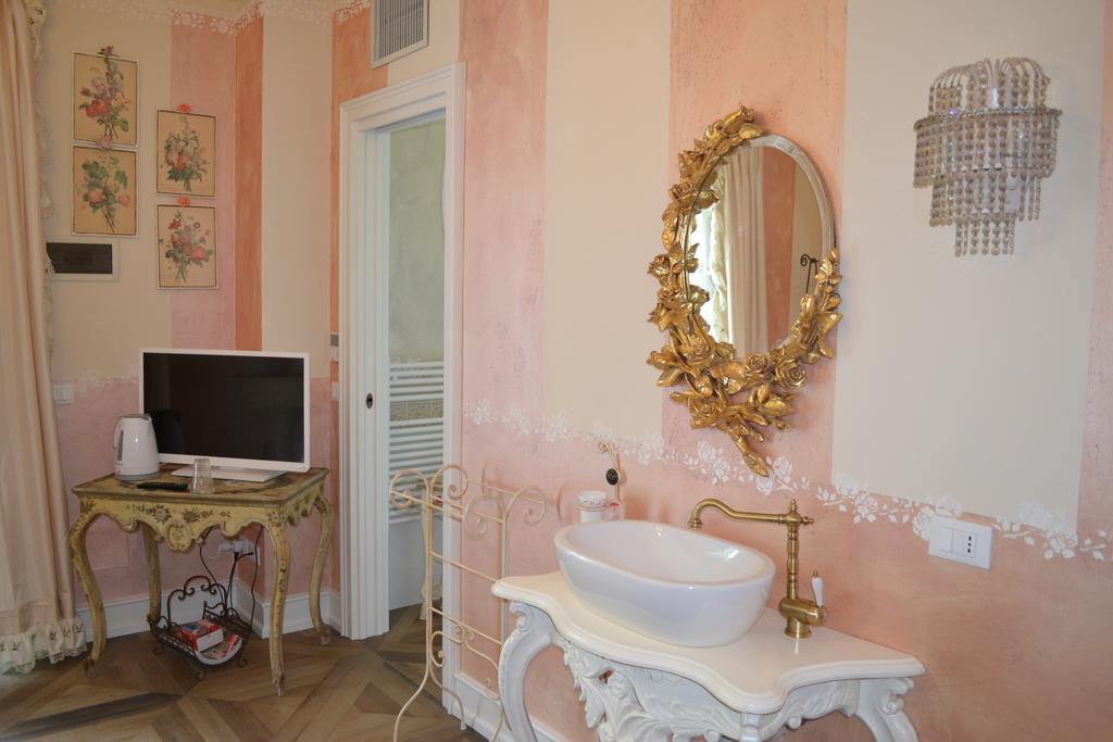 La Maison Delle Favole Desenzano del Garda Zimmer foto
