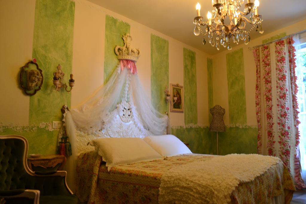La Maison Delle Favole Desenzano del Garda Zimmer foto