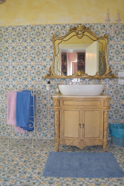 La Maison Delle Favole Desenzano del Garda Zimmer foto