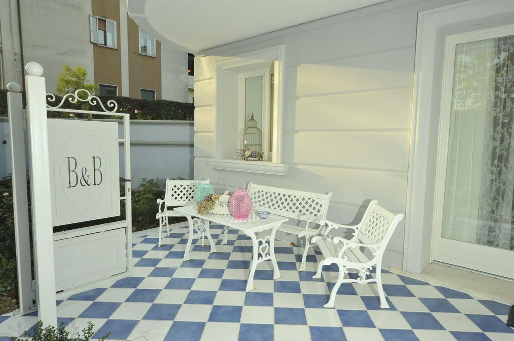 La Maison Delle Favole Desenzano del Garda Exterior foto