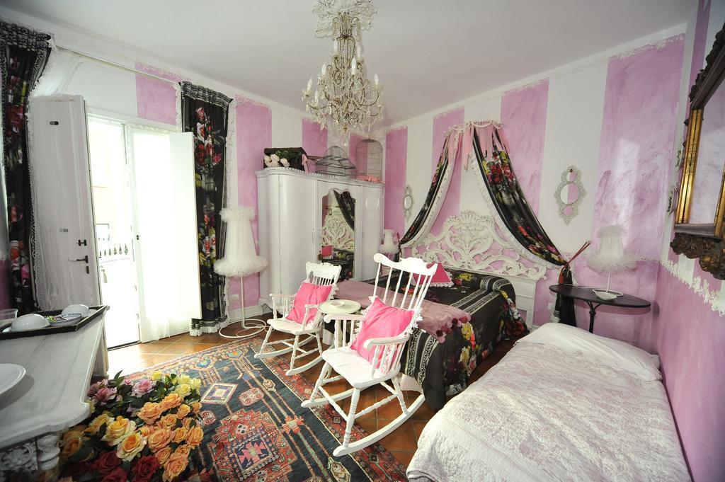 La Maison Delle Favole Desenzano del Garda Exterior foto