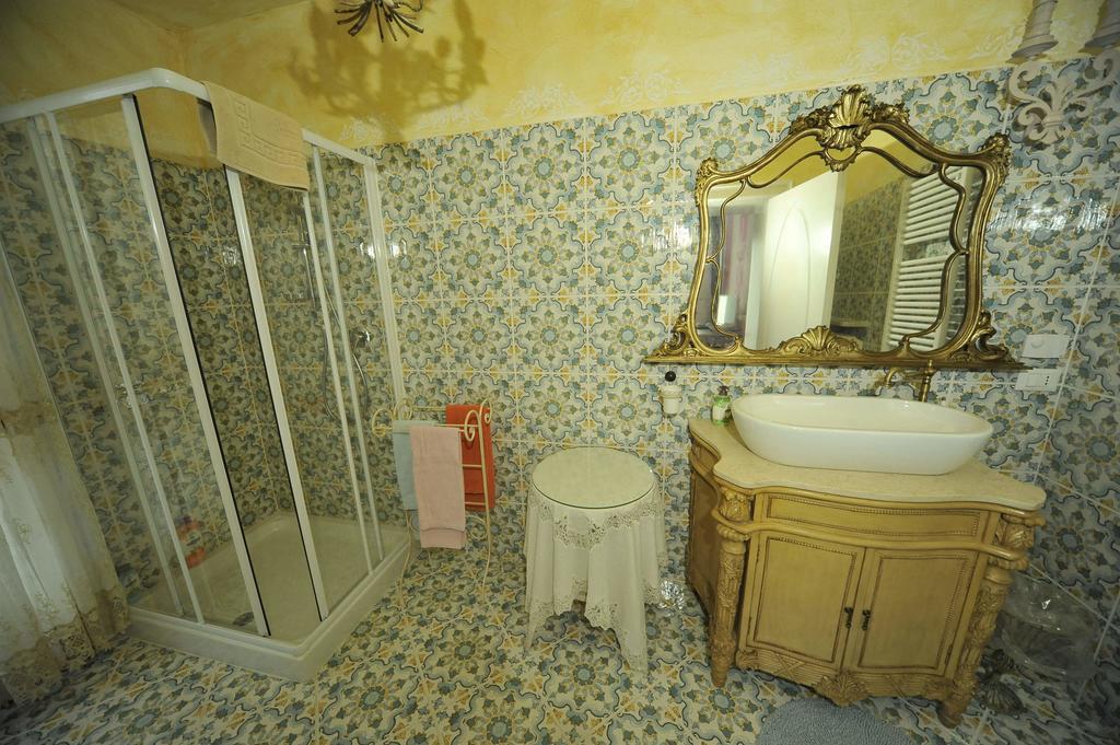 La Maison Delle Favole Desenzano del Garda Zimmer foto